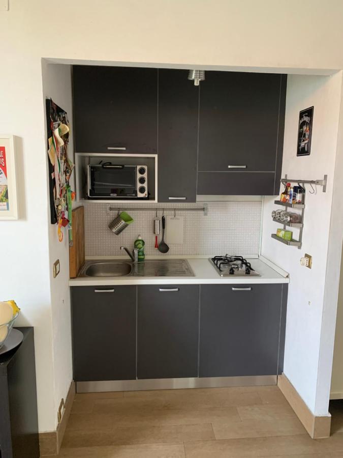 Appartamento Splendido Con Tutti Servizi In Zona Navigli มิลาน ภายนอก รูปภาพ